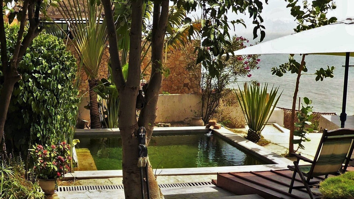 Popenguine House | Villa Joko: Beach at 20m, ecological swimming pool, ocean view, pension