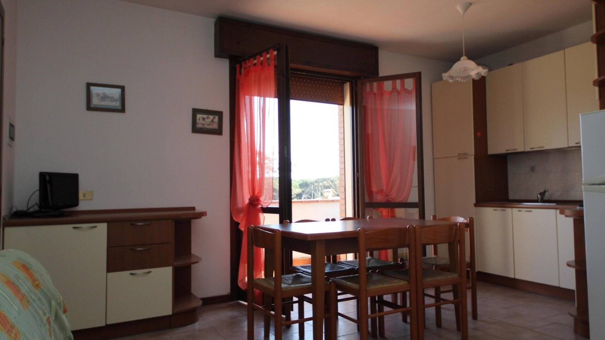 Rosolina Mare Apartment | Villa Jolanda apartment central area 150 mt from the sea