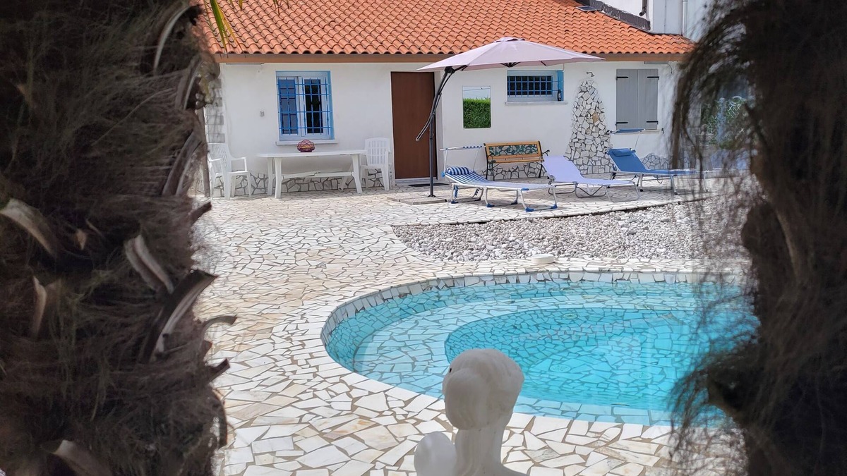 Iolanda di Savoia Bed & Breakfast | Villa Jolanda bed and breakfast