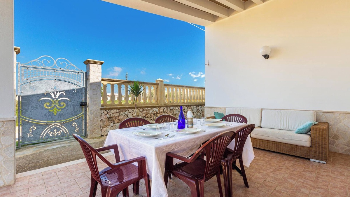 Specchiarica Villa | Villa Karosella by BarbarHouse