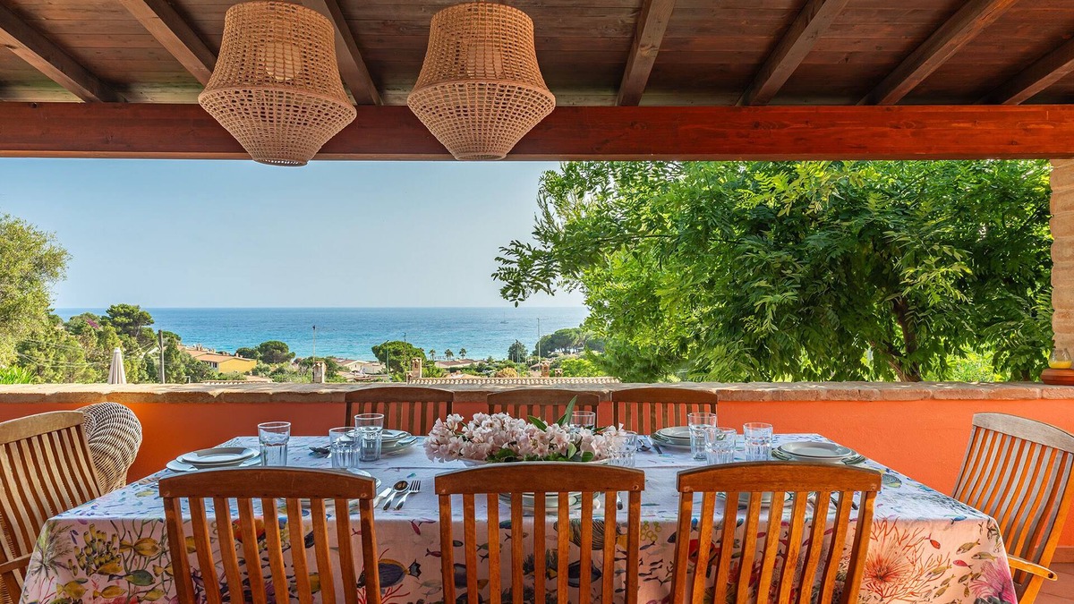 Geremeas Villa | Villa Kala Nostra by the sea, 150m and 5m walk from Kal'eMoru/Villasimius shoreline