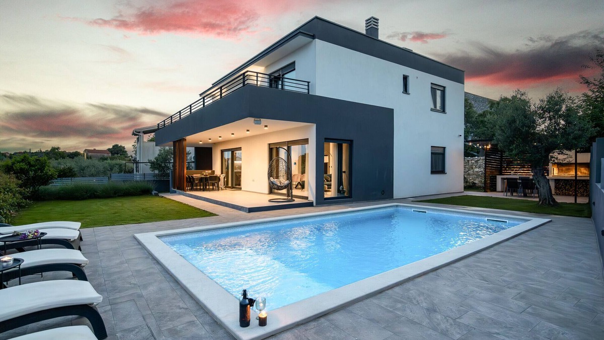 Krnica Villa | Villa Kali near Pula for 8 people with fitness & sea view - pet friendly