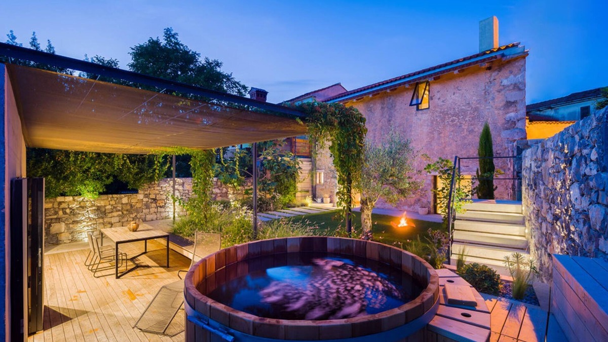 Pliskovica Villa | Villa Kambra With Whirlpool, Dutovlje, Slovenia