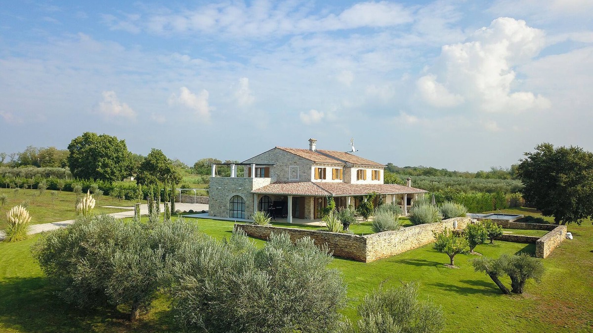Finida Villa | Villa Katarina di Maladel