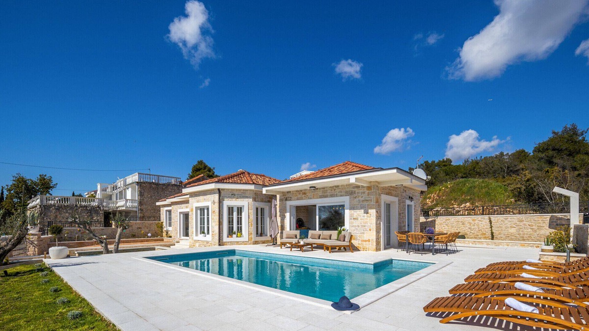 Diklo Villa | Villa Katarina with pool