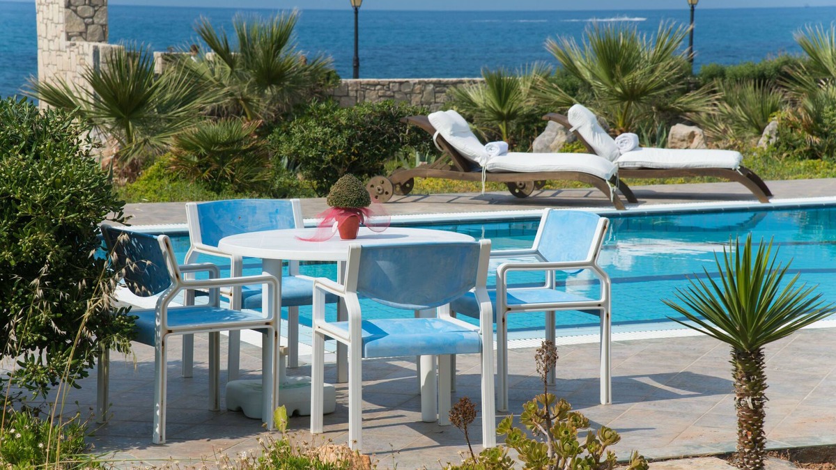 Aposelemis Villa | VILLA KATERINA BEACHFRONT 5 BEDROOMS 10-12 PERSONS *