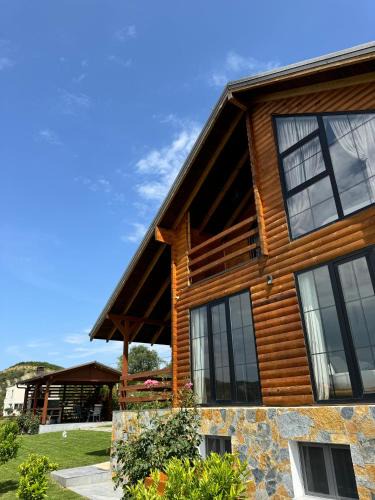 Tirana Ski Chalet | Villa Kei
