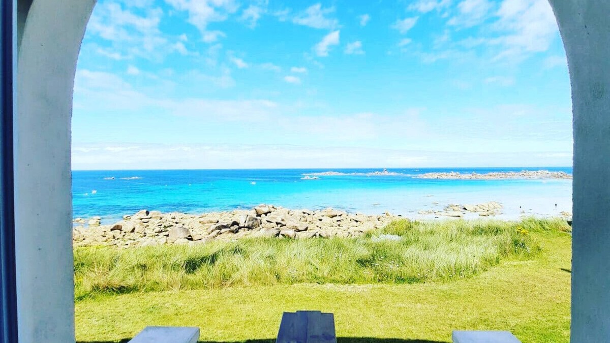Cleder House | Villa Ker Anna, 4 people, seafront