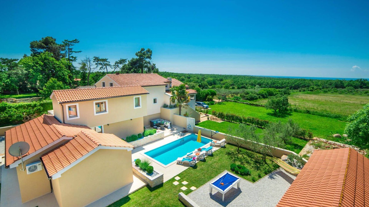 Farini Villa | Villa Kolombera by Villa Plus