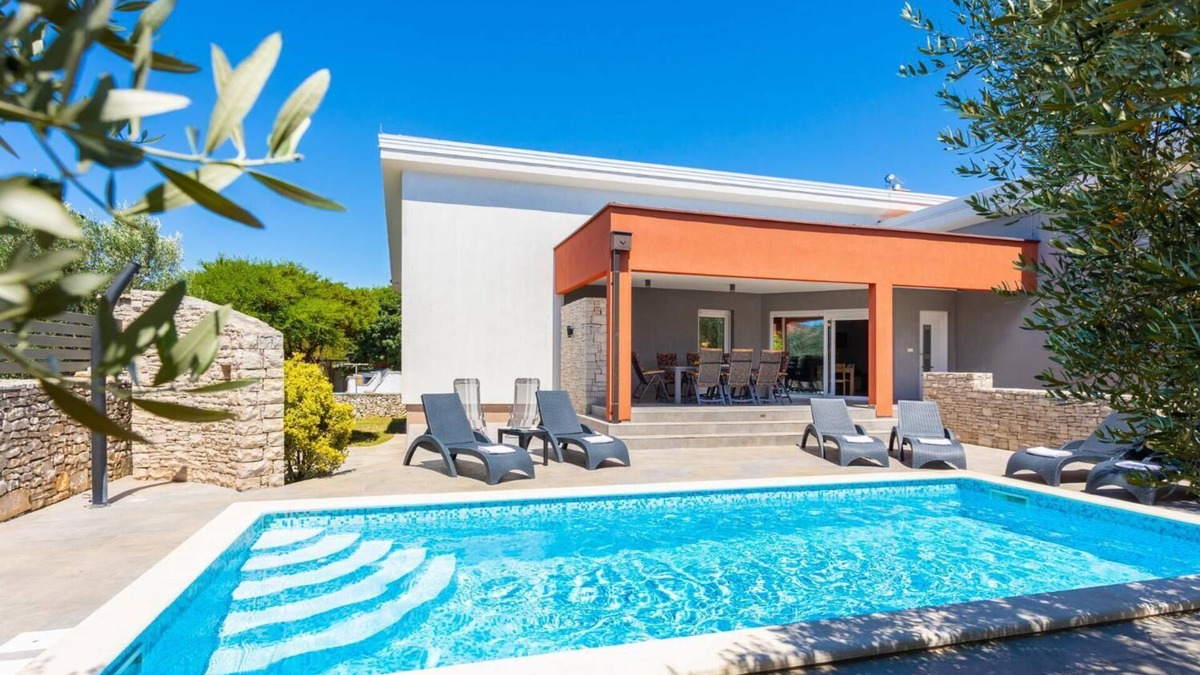 Krnica Villa | Villa Krnica - Four Bedroom Villa, Sleeps 9
