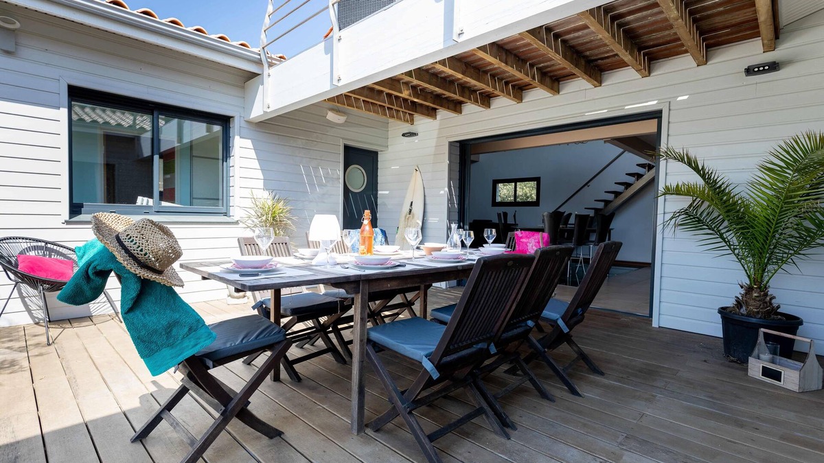 Hourtin-Plage House | Villa "L'Olivier" Hourtin-plage 50 m from the ocean - Free access to water park