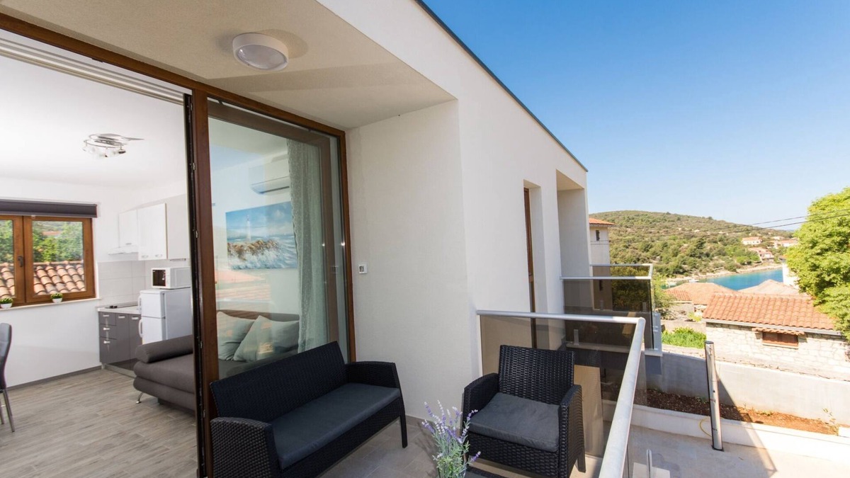 Veliki Drvenik Apartment | Villa LA-Comfort One Bedroom Apartment with Sea View Terrace 3