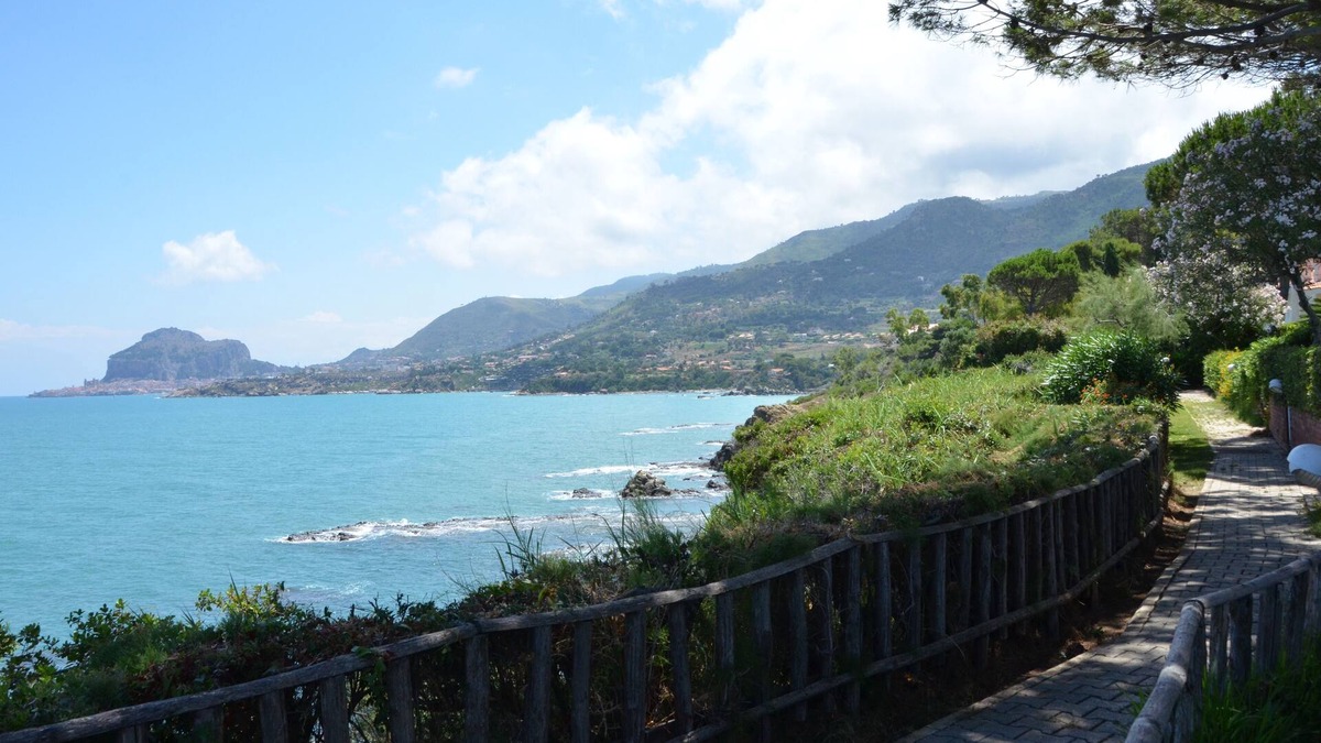 Mazzaforno Villa | Villa La Mimosa Gialla, Residence with private access to the sea