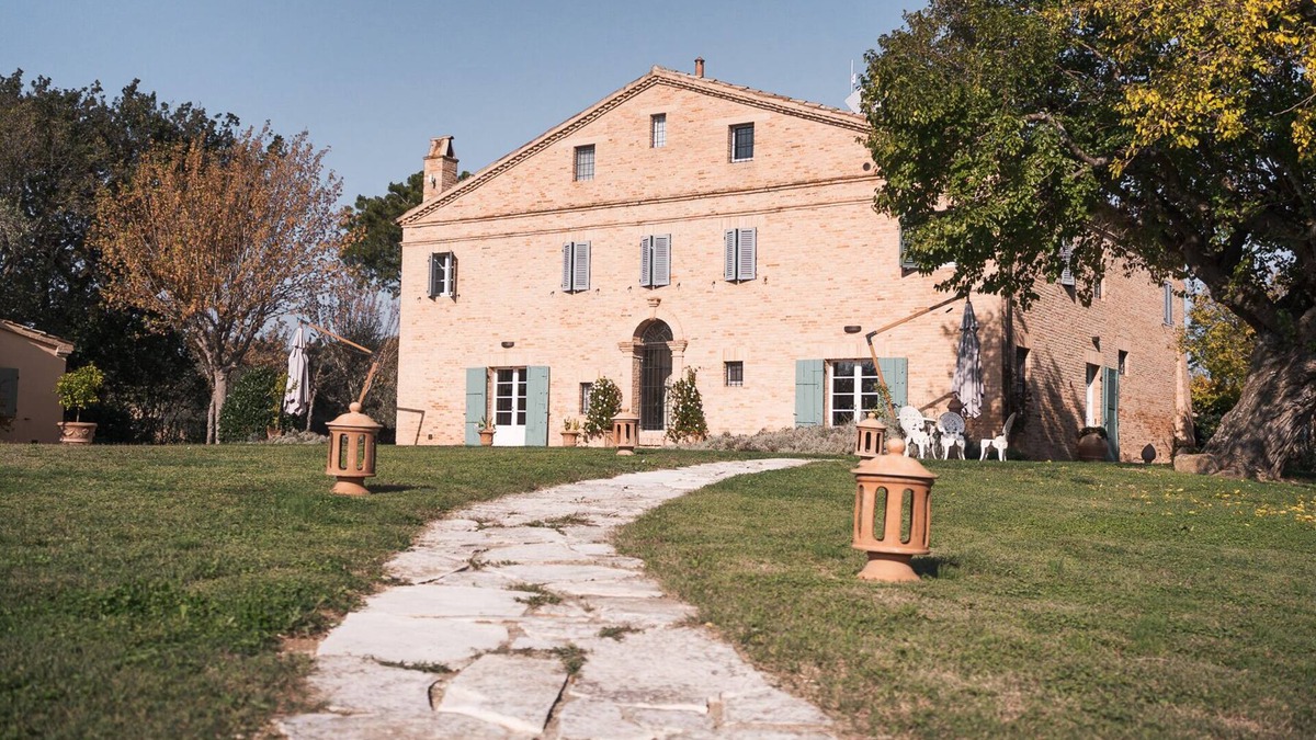 Ostra Vetere Villa | Villa La Monteduccia