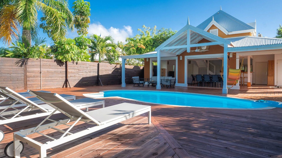 Anse des Rochers Villa | Villa La Palmeraie located in a secure residence 5-minute walk from beaches.