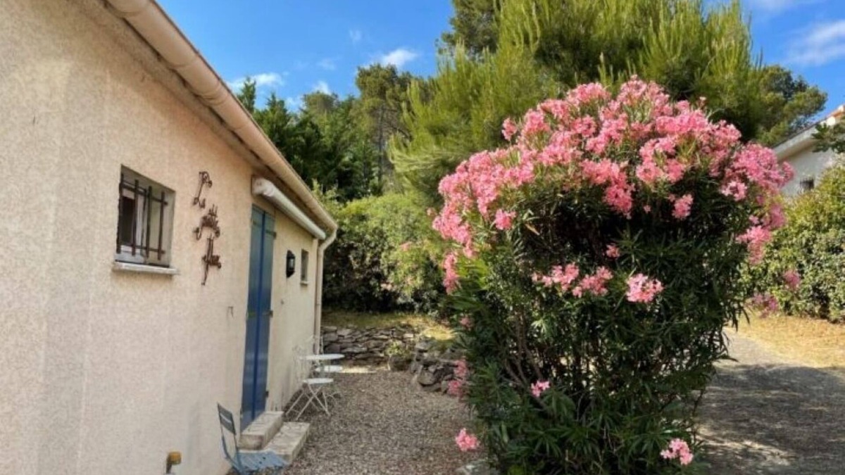 Pouzols-Minervois Villa | VILLA LA PETITE FLEUR