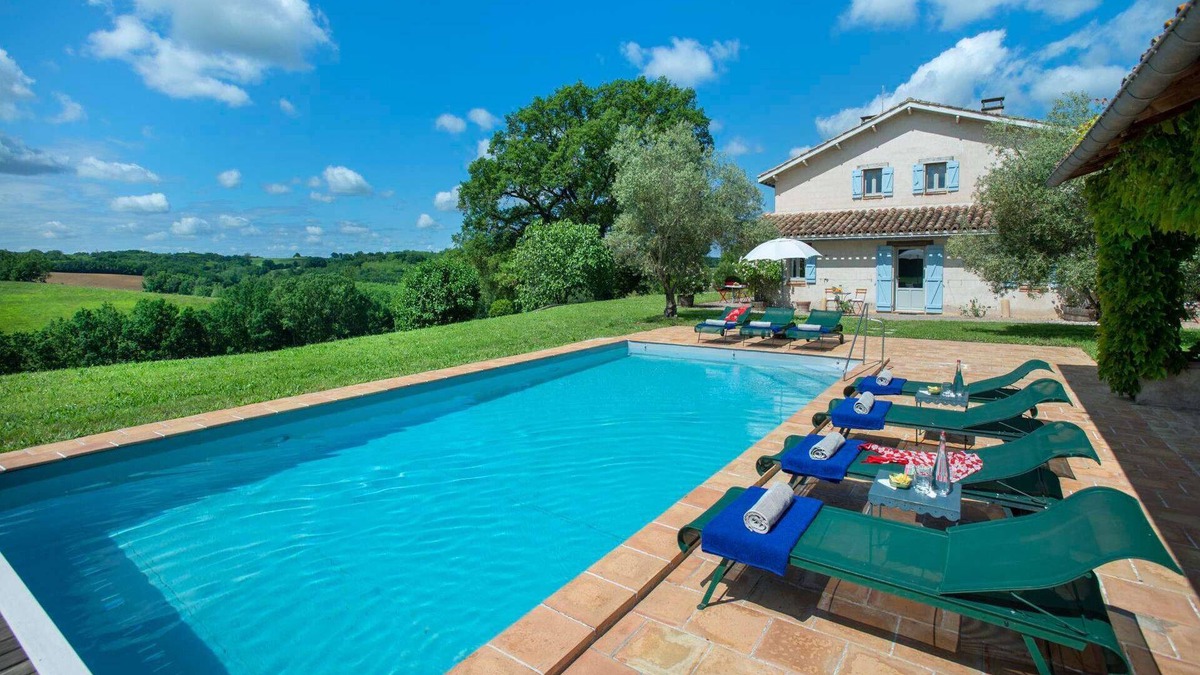Montdurausse Villa | Villa La Plaine - Four Bedroom Villa, Sleeps 8