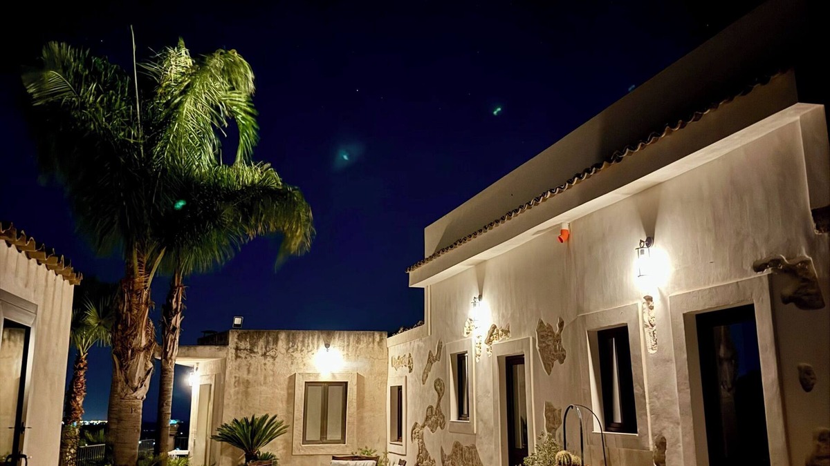 Chiaramonte Gulfi Apartment | Villa La Rosa