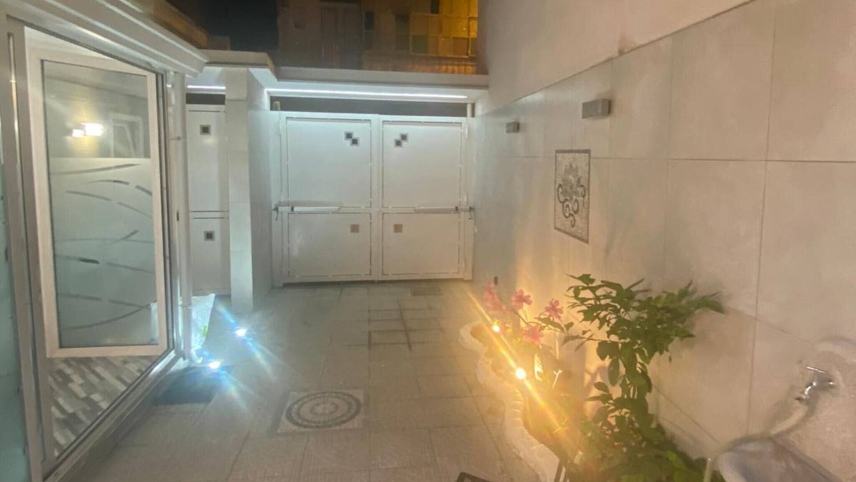 Grumo Nevano Villa | Villa 'La Rosaverde' with Private Terrace, Wi-Fi and Air Conditioning