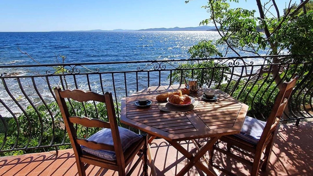Le Dramont Apartment | VILLA LA ROUQUETTANE - Large studio