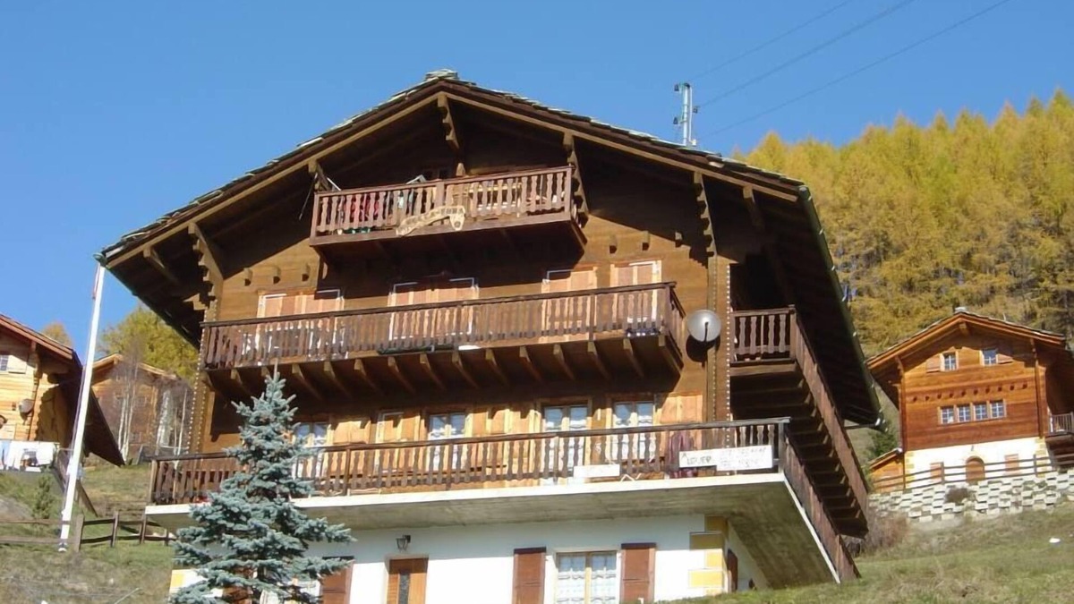 Evolene Apartment | Villa- La Sage/Evolène altitude 1750m: beautiful apartment of 72m2 in chalet