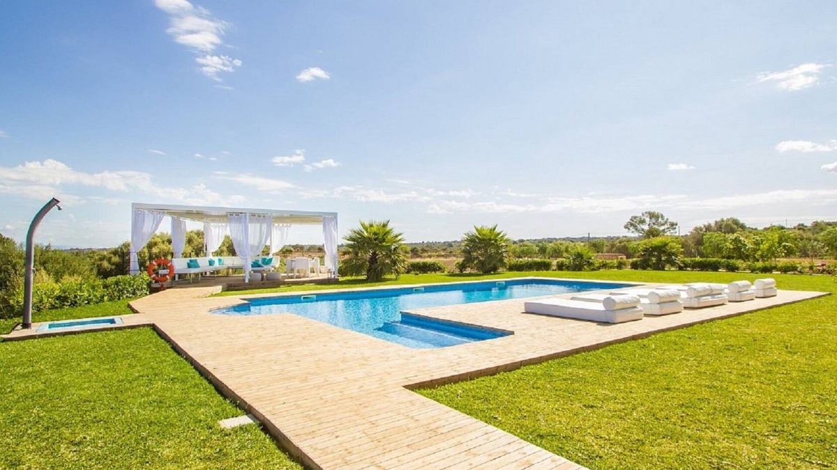 Llevant Villa | VILLA LA TIERRA: MAGNIFICENT VILLA WITH VIEWS TO THE SEA AND THE SIERRA