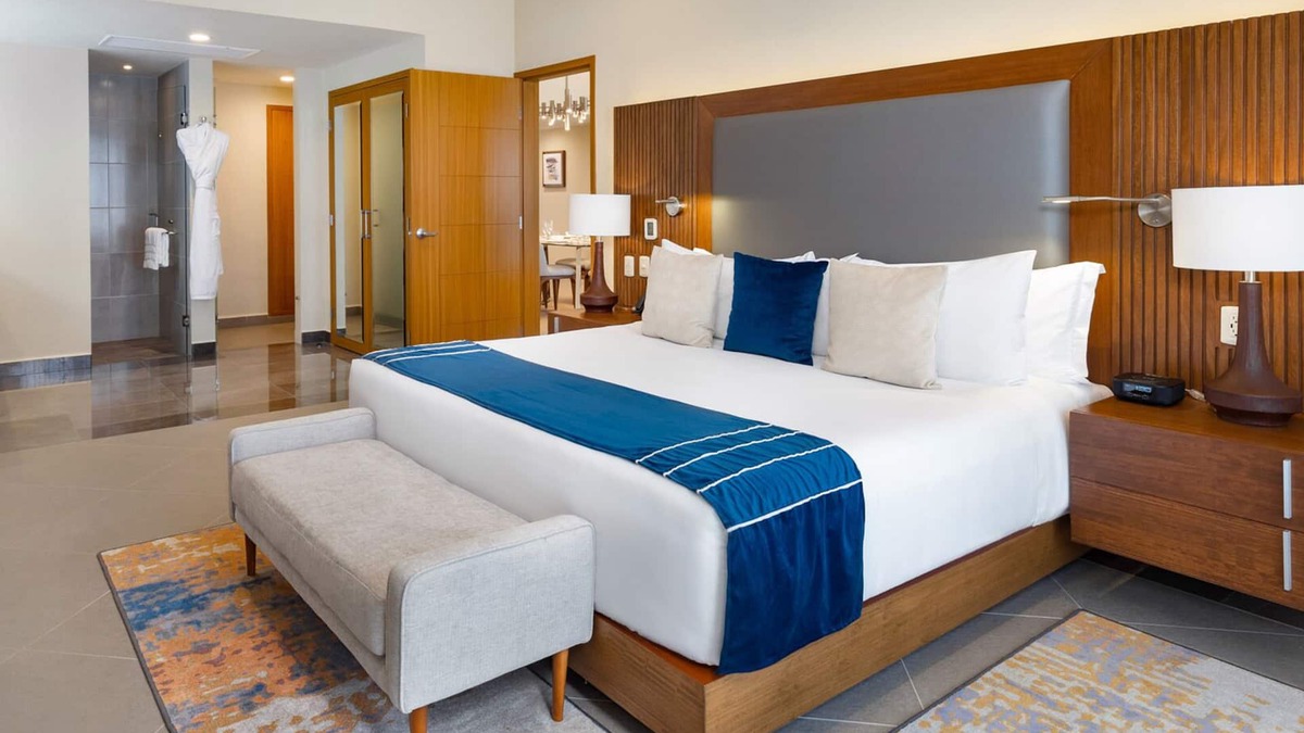 Santa Rosa Villa | Villa La Valencia - Lux Suite 2BR/3BA - Cabo San Lucas