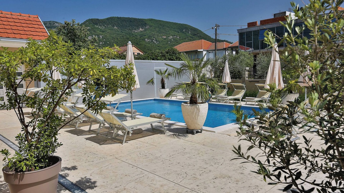 Lastva Grbaljska Hotel | Villa La Vida