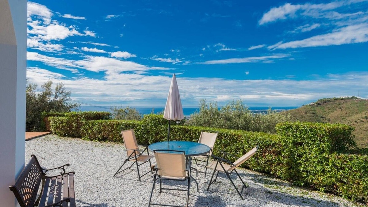 Arenas Villa | Villa Lantana Algarrobo by Ruralidays