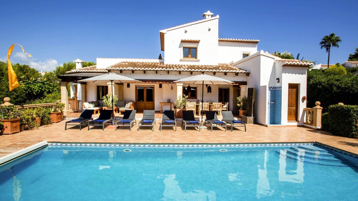 Media Luna House | Villa Lantana by Interhome