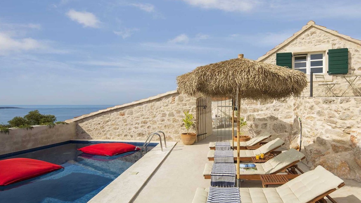 Zavala Villa | Villa Lapis - 19th century heritage house on Hvar with exceptional views, private pool and Jacuzzi