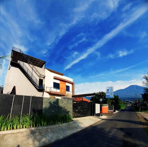 Banyumas Apartment | Villa Latar Gunung Baturraden