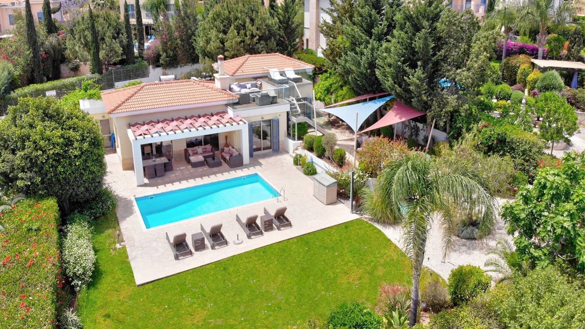 Latchi Cottage | Villa Latchi Marina 12 - a villa that sleeps 6 guests in 3 bedrooms