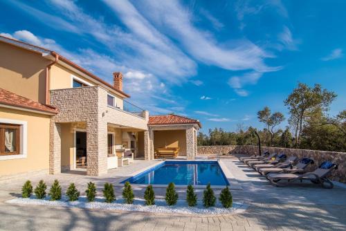 Pinezici Villa | Villa LAURA
