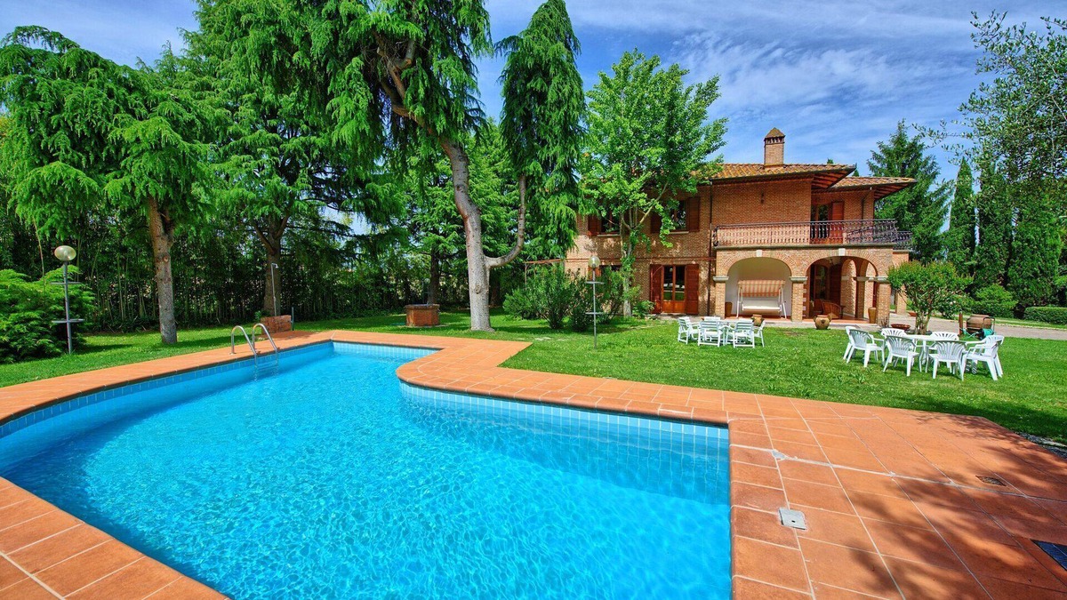 Torrita di Siena Villa | Villa Lauretana - Vacation Rental in Torrita di Siena, Tuscany