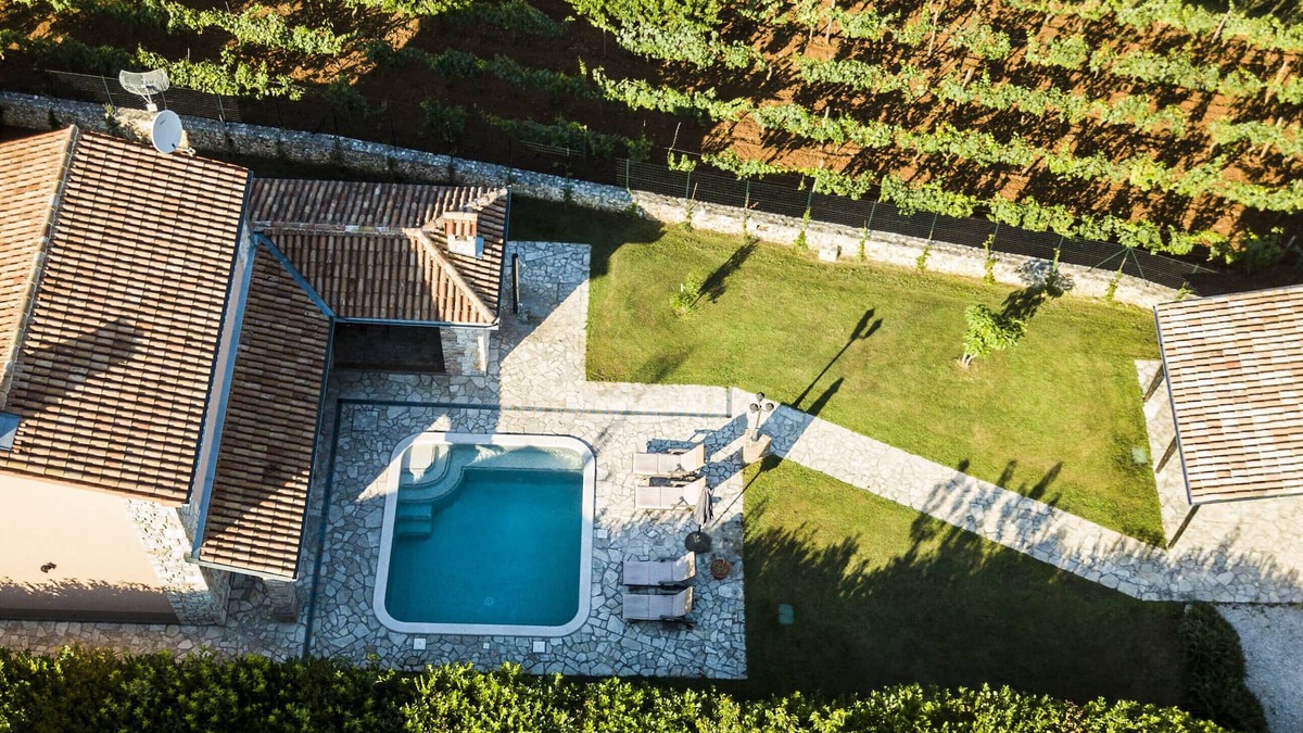 Rakalj House | VILLA LAVANDA * Rakalj, 4 + 2