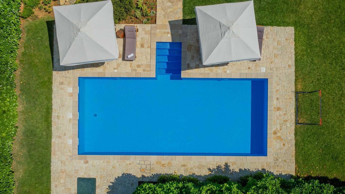 Imotski Villa | Villa Lavandis with Jacuzzi and 50m2 Pool
