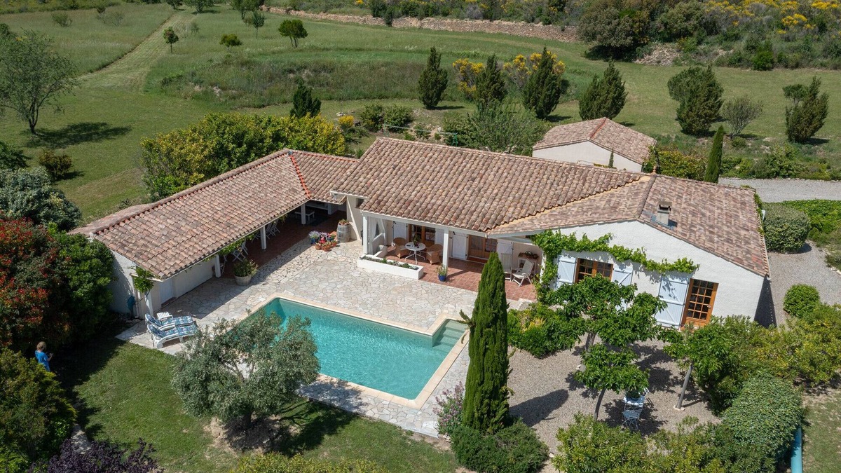 Cesseras Villa | Villa Le Bariole – Luxury villa in the Minervois with panoramic views and heated pool