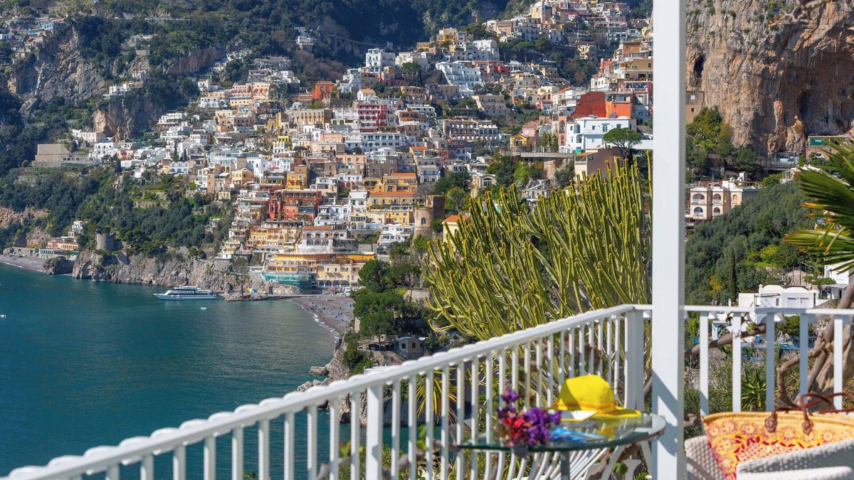 Positano House | Villa Le Sirene with Private Jacuzzi, Sea View
