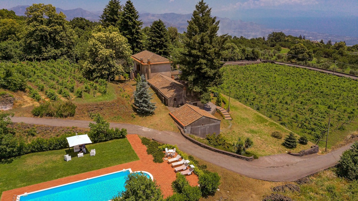 Mascali Villa | VILLA LE VIGNOBLE - with pool and sea view
