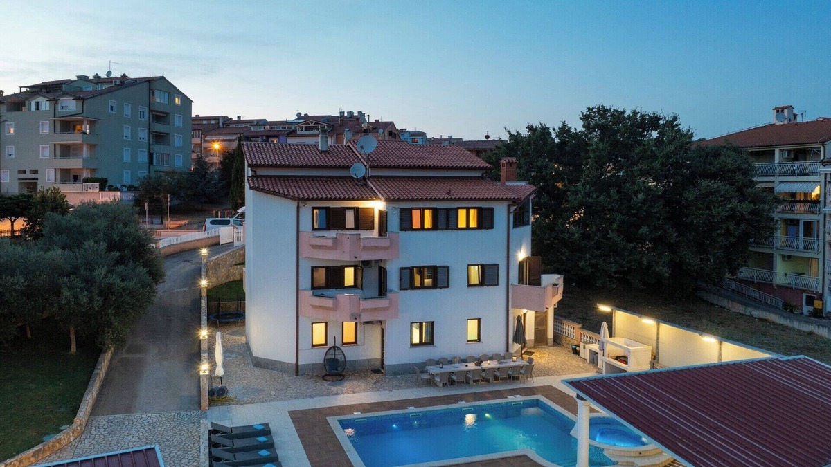 Vintijan Villa | Villa LeaLeana by Istrabook