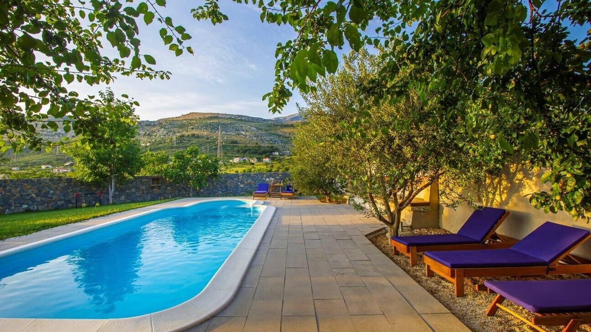 Tugare Villa | Villa Leandra near Omiš, private pool