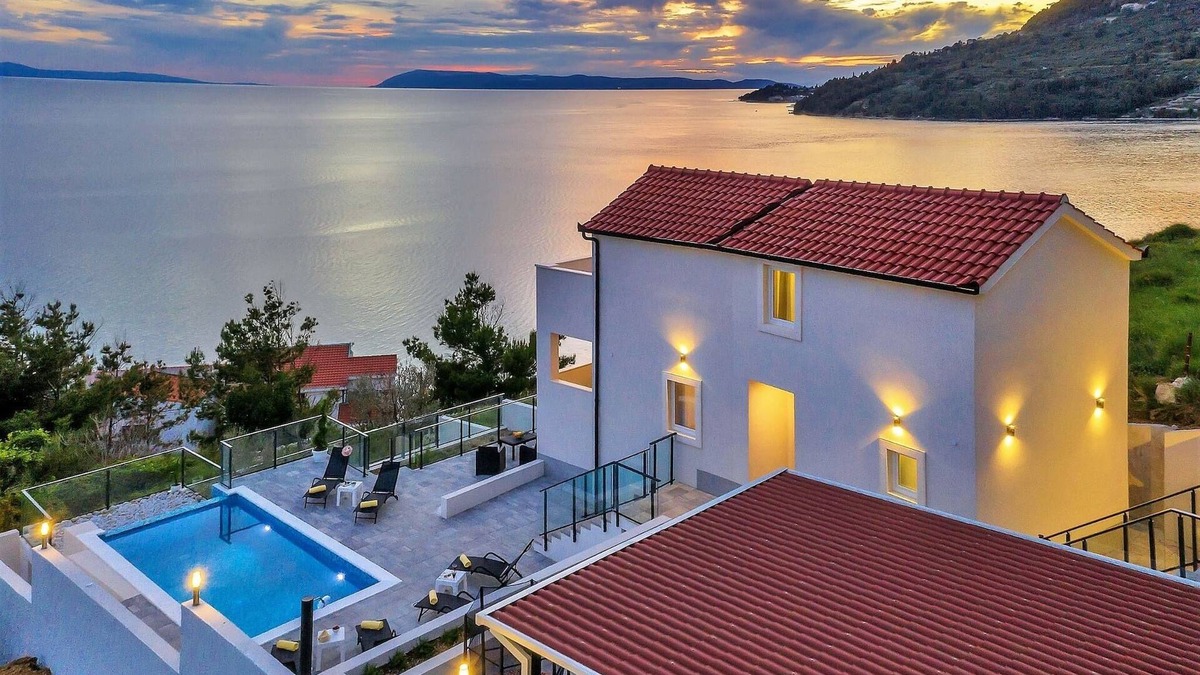 Drasnice Villa | Villa Legero with pool