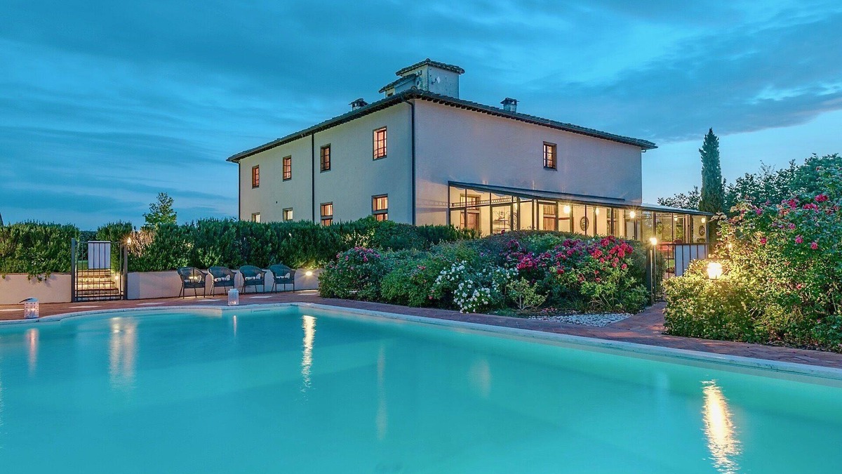 Le Piazze Villa | VILLA LEOPOLDINA - Nine Bedroom Villa, Sleeps 18