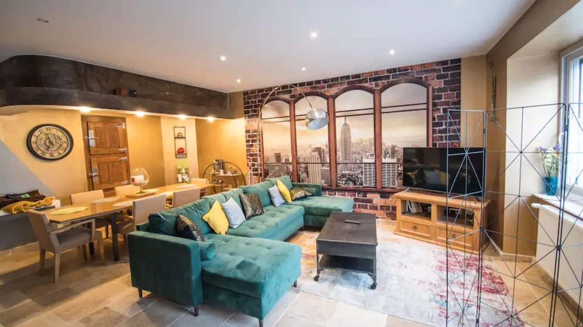 Bromont Villa | Villa 'Les Dames Du Pont' with Private Terrace and Wi-Fi
