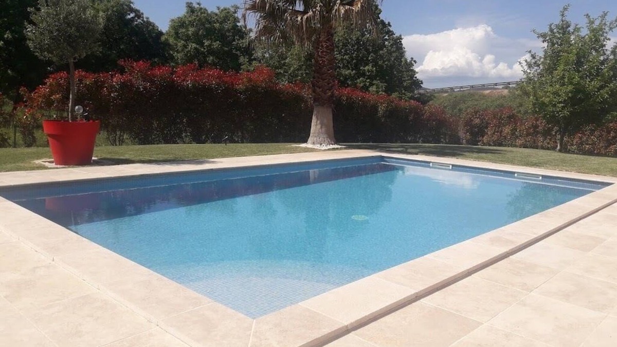 Besse-sur-Issole Villa | Villa Les Palmiers Logement sur Besse sur Issole- 2 Lits 4 Voyageurs