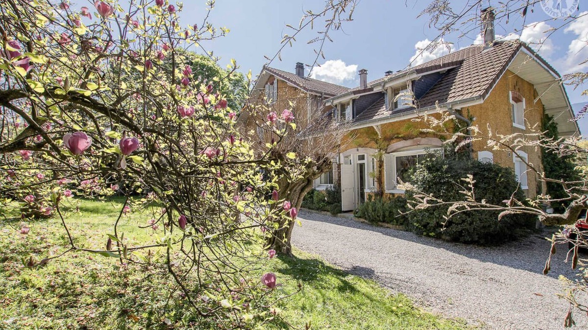 Viviers-du-Lac House | Villa LES Sources - LE Viviers-du-lac