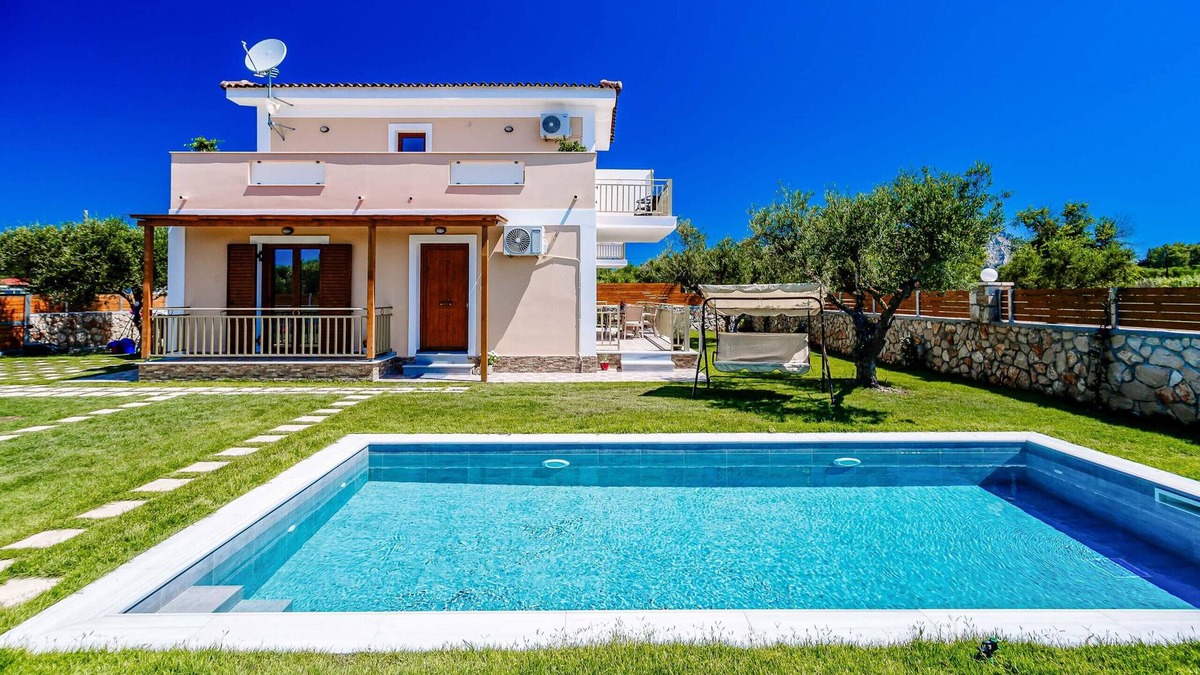 Zakynthos Town Villa | Villa Levanda with private pool