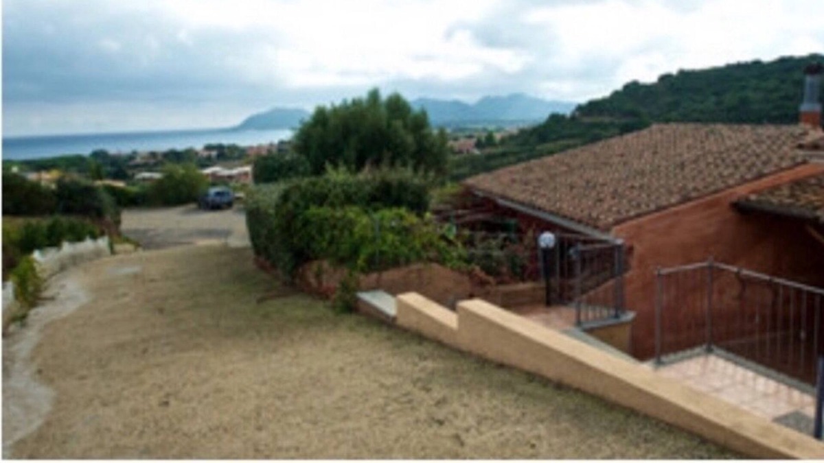 Siniscola Villa | Villa Linda overlooks the most beautiful sea in the world