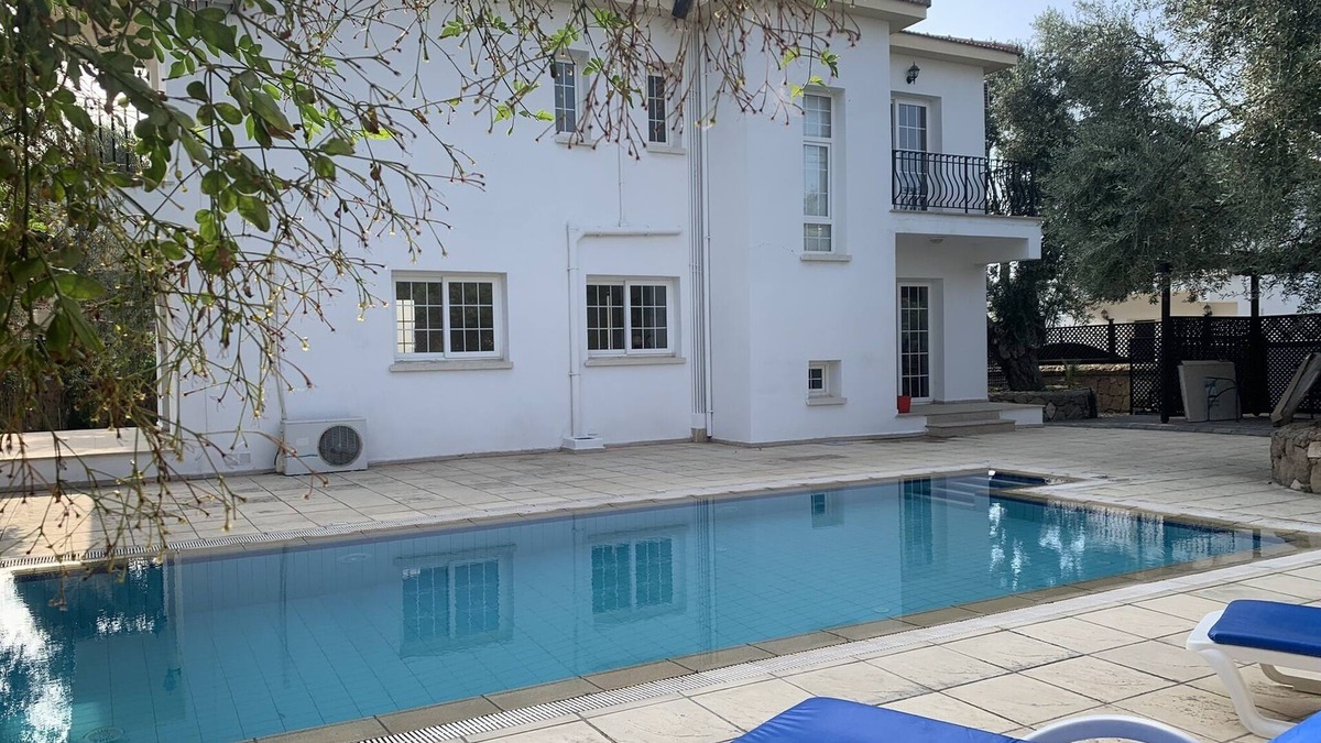 Ozankoy Villa | VILLA LIANKA with private pool in a nice garden